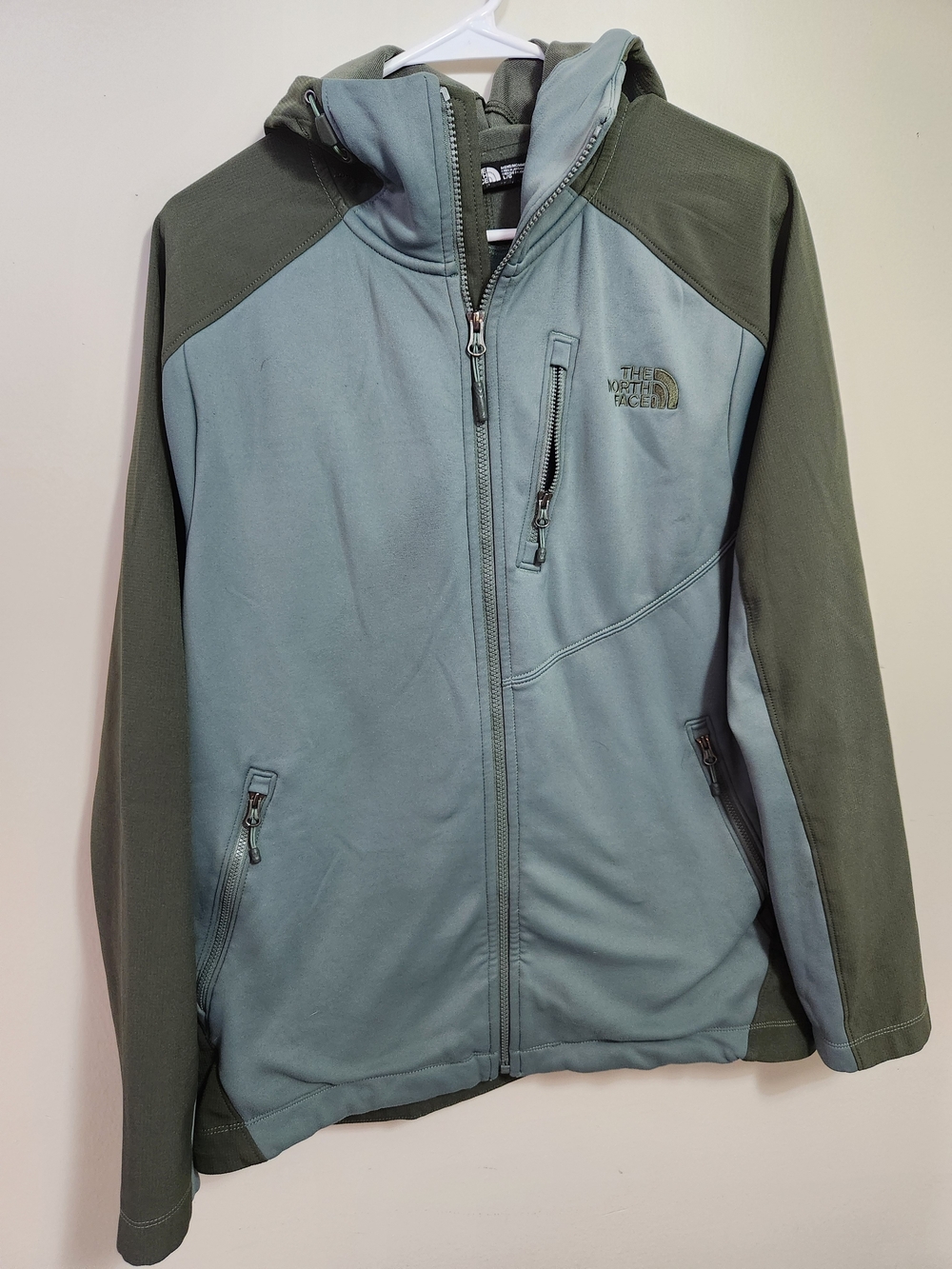 The North Face Men’s Two-Tone Hooded Softshell Jacket - Sage/Olive